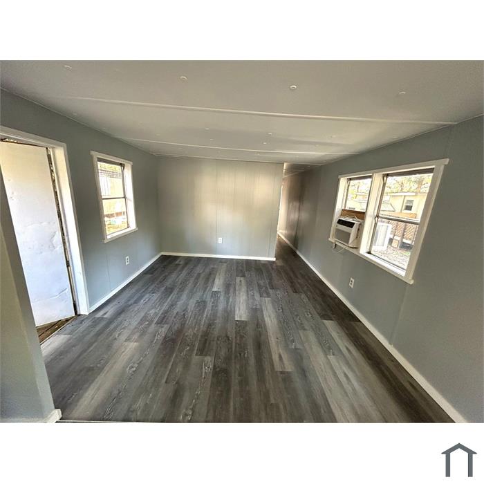 Sterlingwood home photo 3